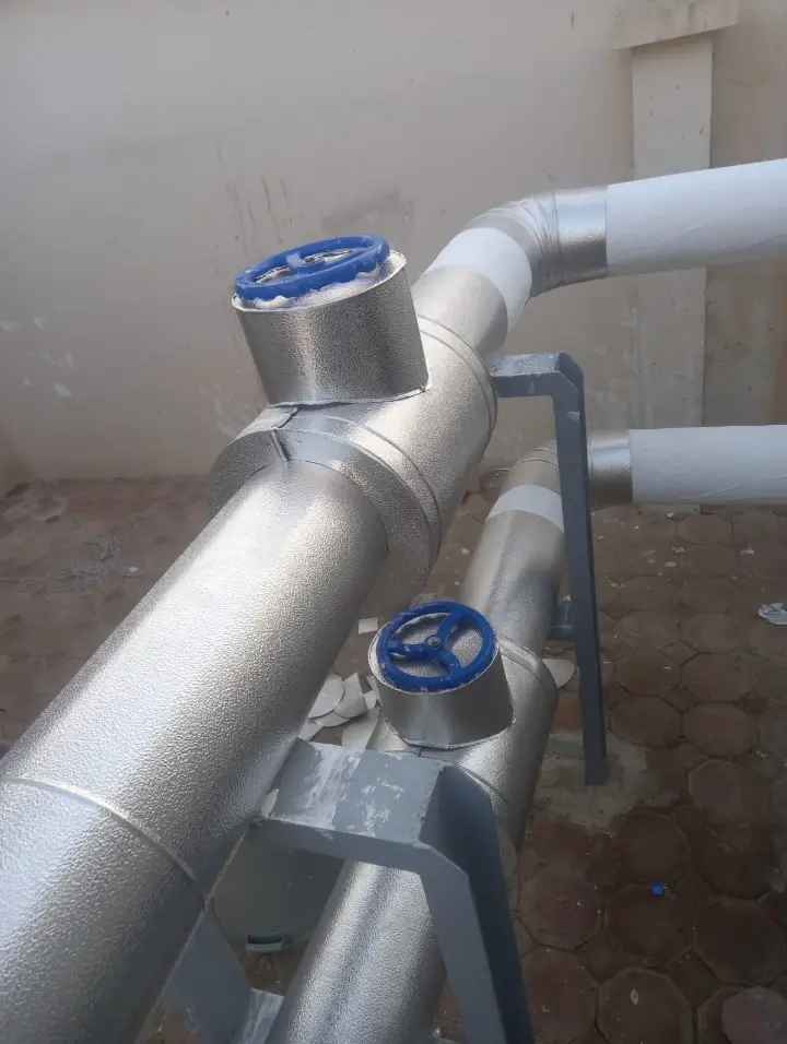 Insulated chilled water valves with aluminium cladding